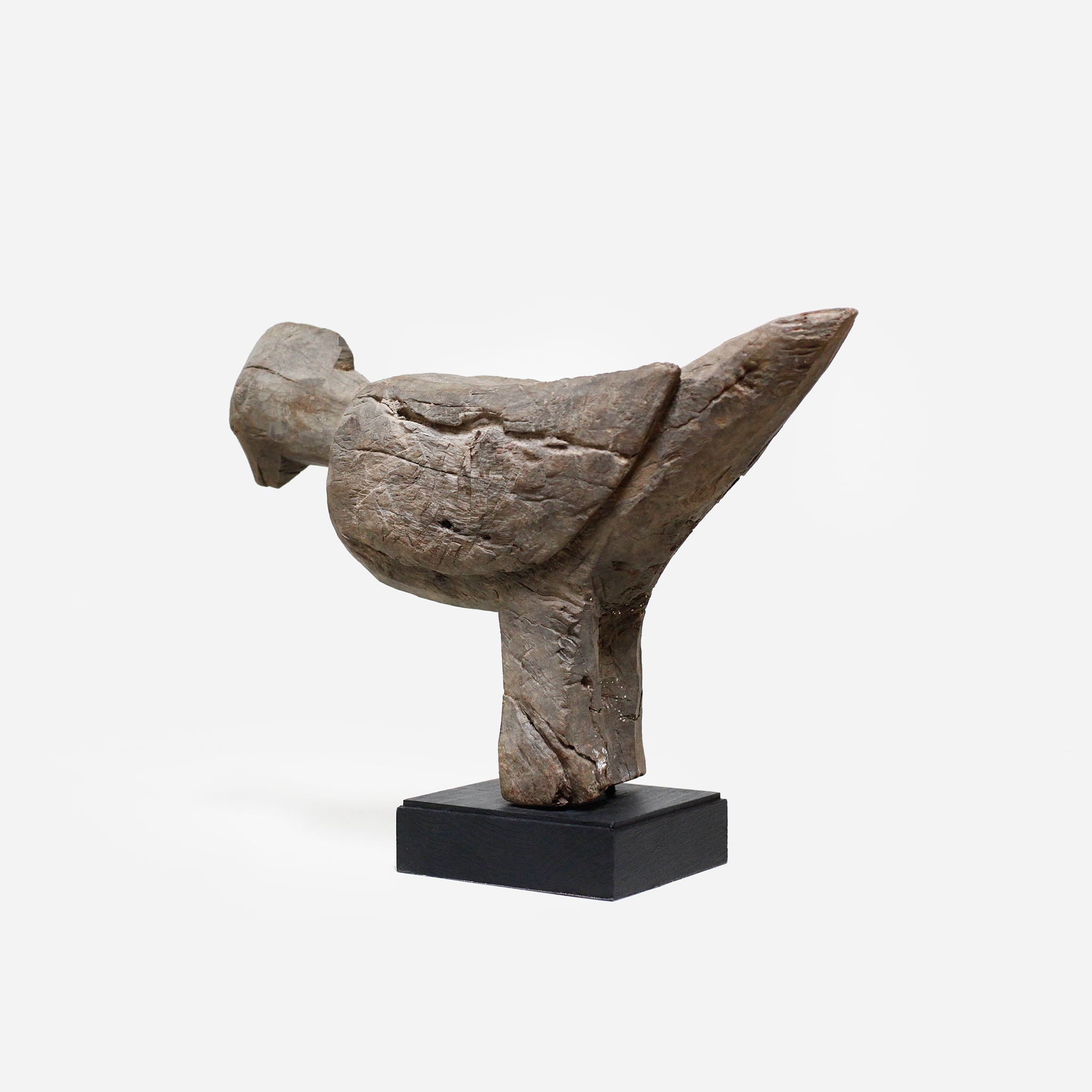 ロビ おじぎをしている鳥像 f_135