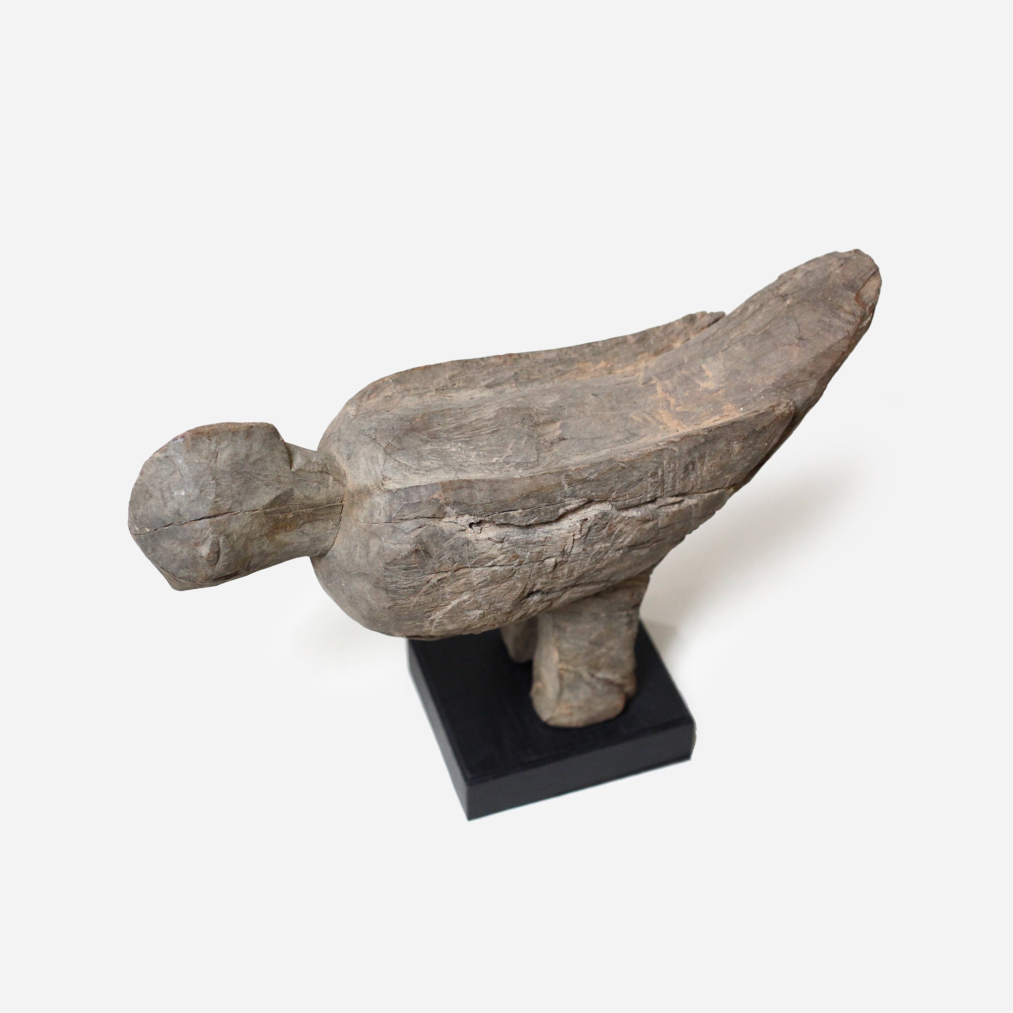 ロビ おじぎをしている鳥像 f_135