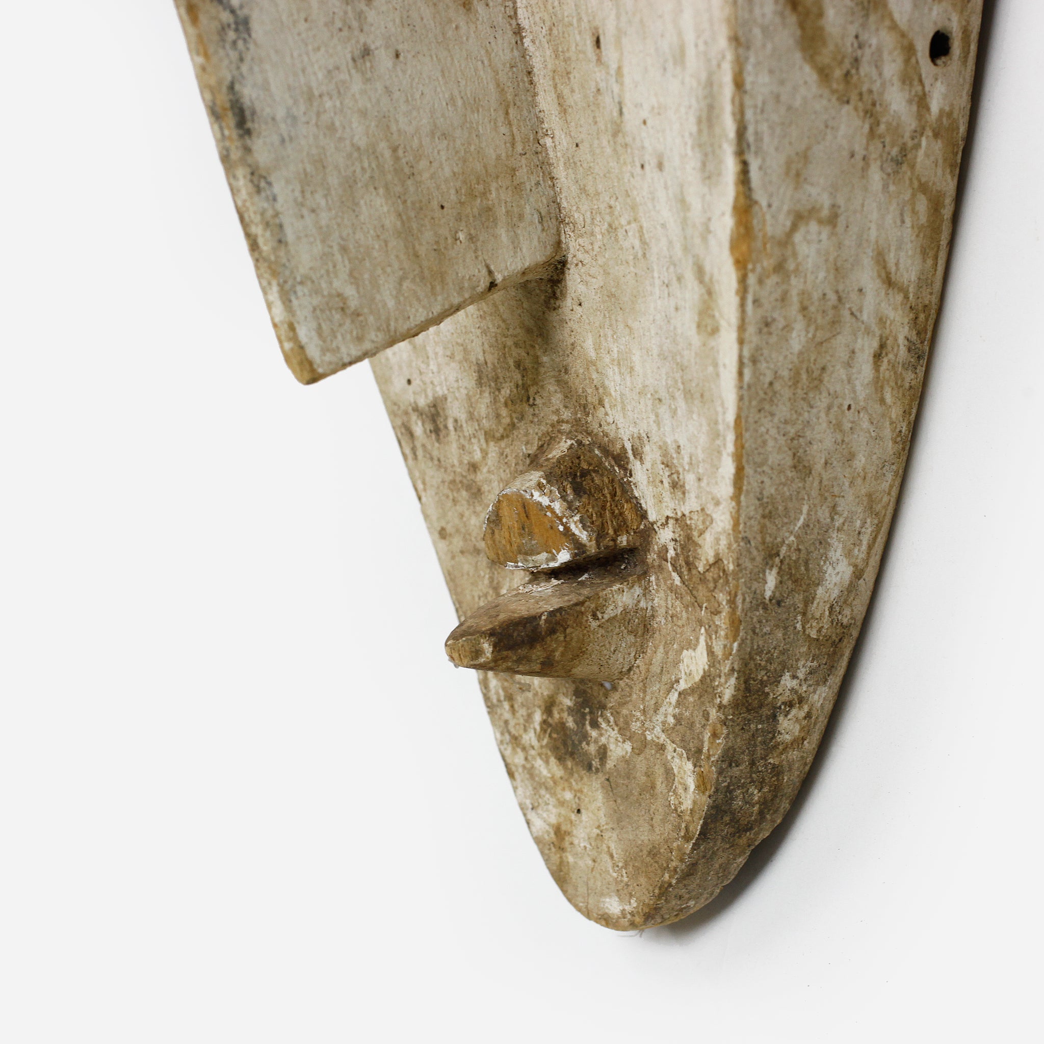 ファング 白くて細長いマスク as3_13