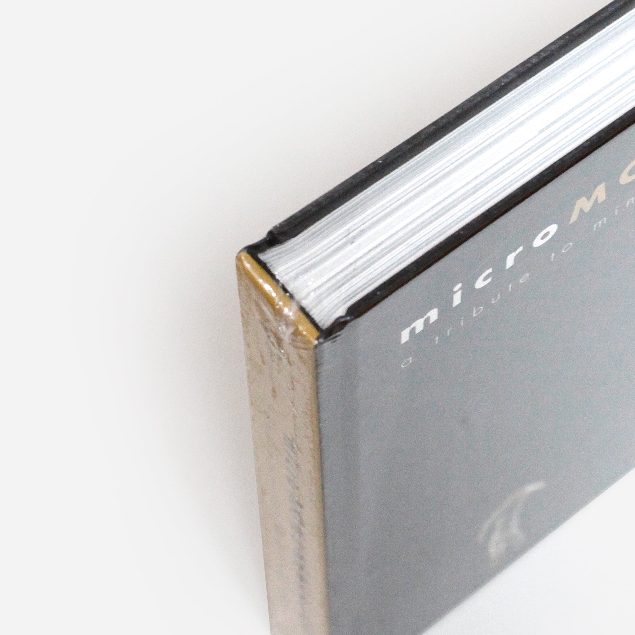 Book - micro MONUMENTALITY b_10