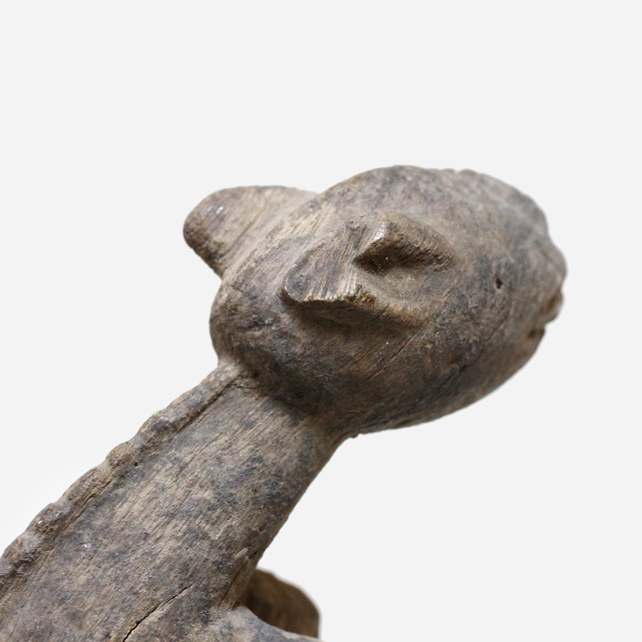 ドゴン 背中がギザギザの木像 f_143