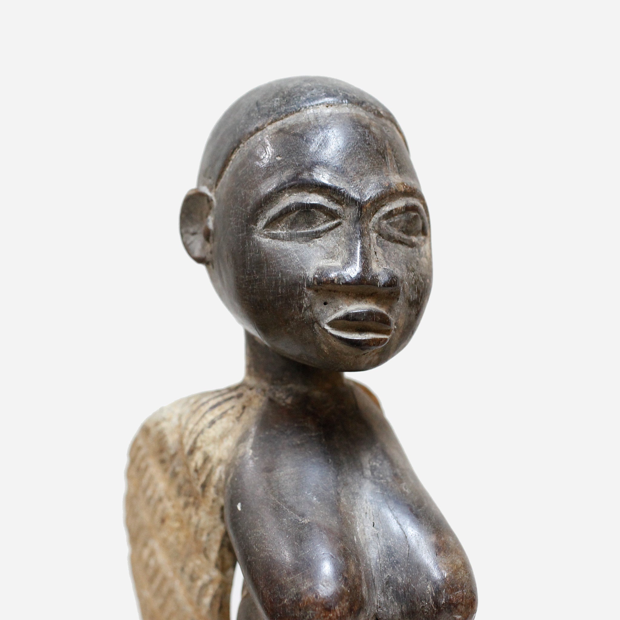 バウレ 羽の生えた木像 f_145