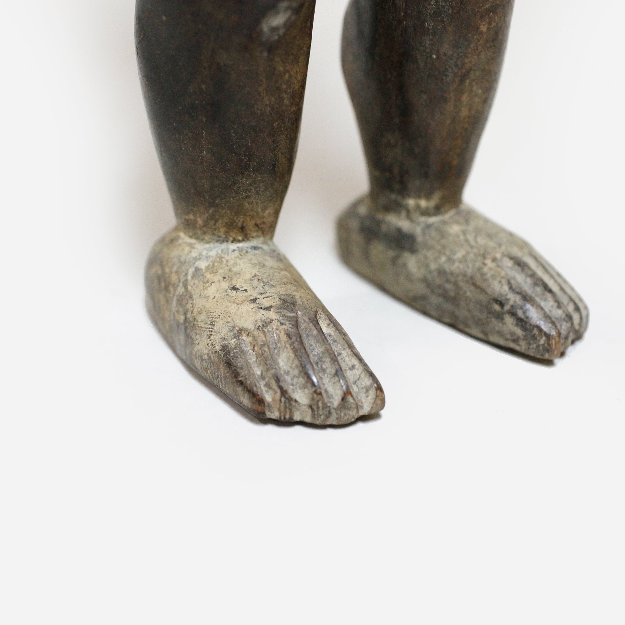 バウレ 羽の生えた木像 f_145