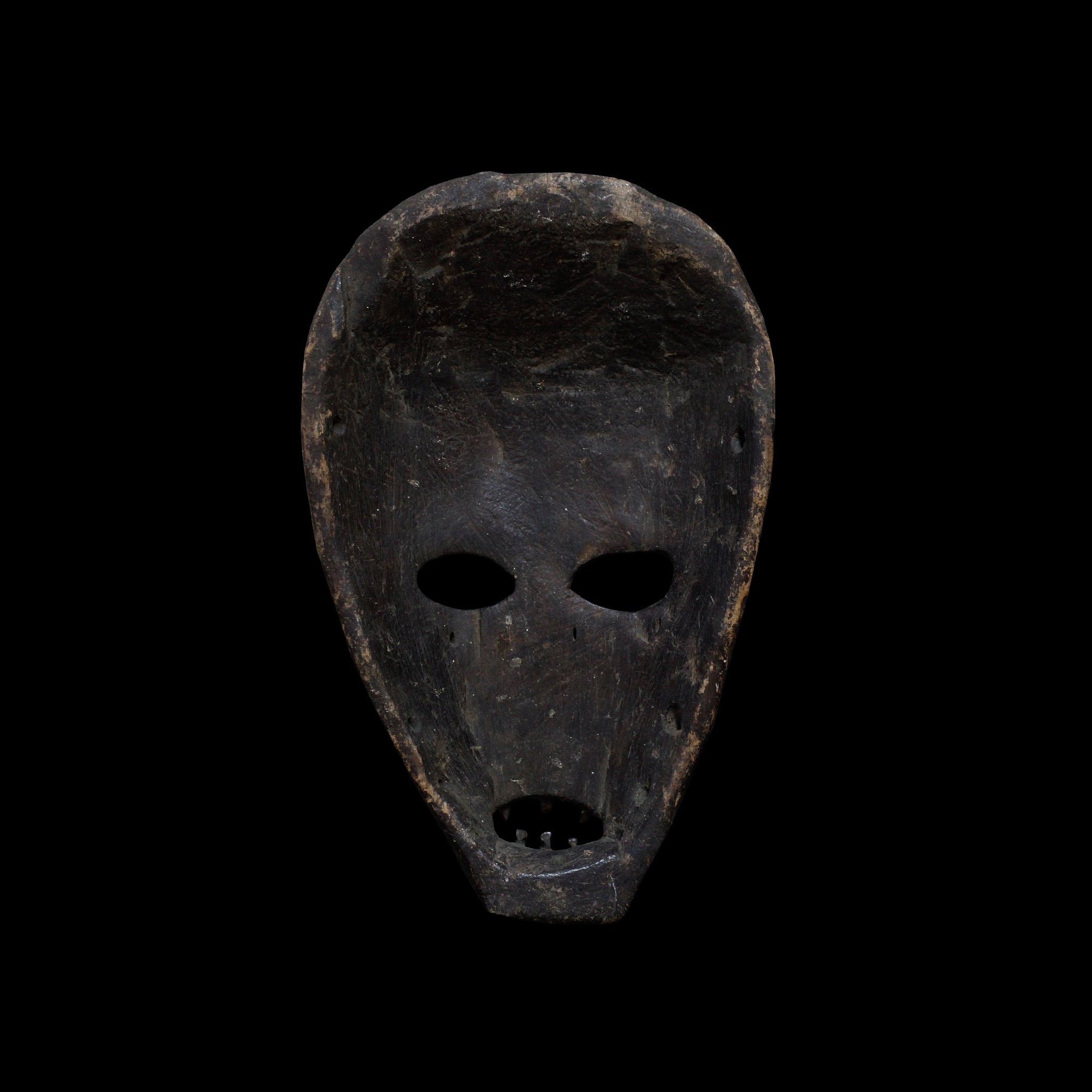 クム 深い森からきたマスク m_134