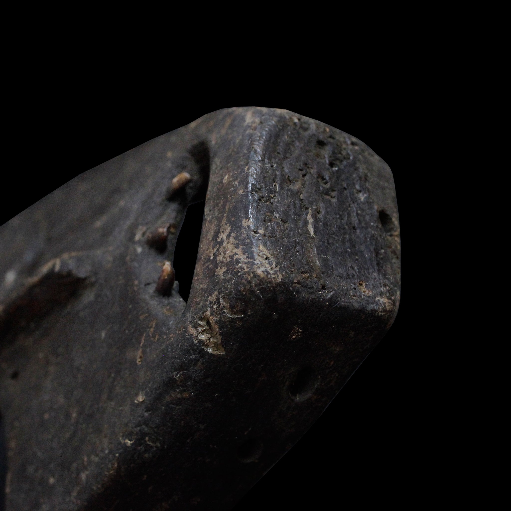 クム 深い森からきたマスク m_134