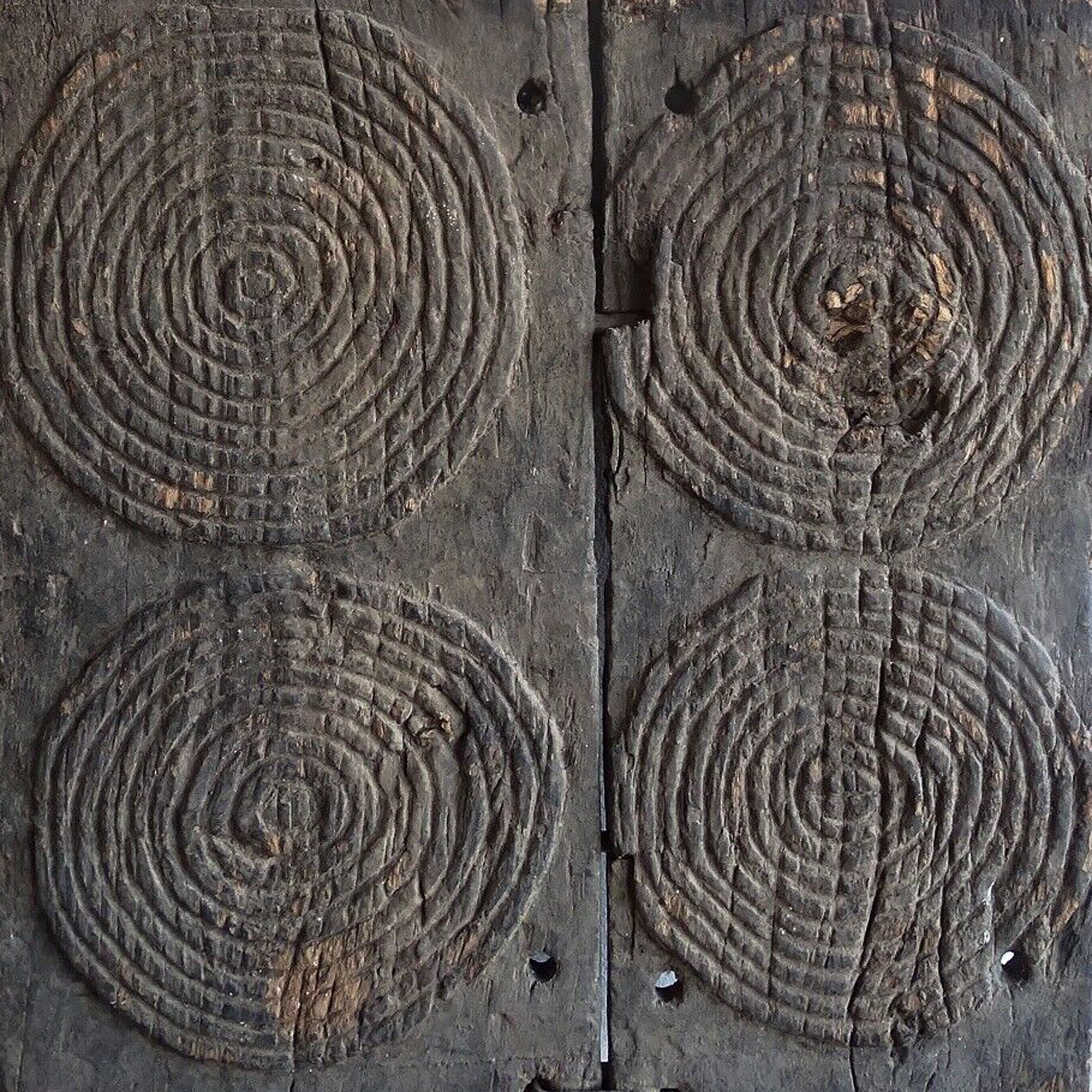 ドゴン 同心円の扉 o_217