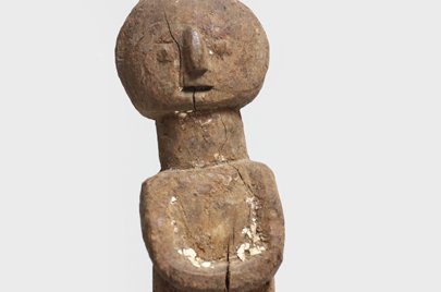 フォン族 bocioと呼ばれる木像 f_086