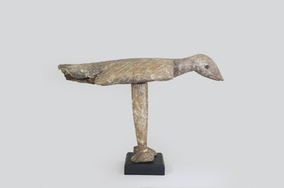 ロビ族 祀られる鳥像 f_011