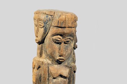 ロビ族 村の守り神 o_101