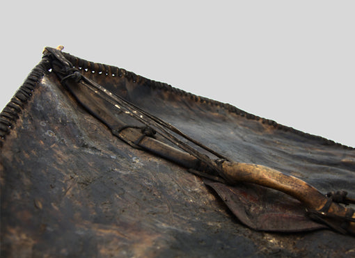 マサイ族 マサイの戦士が持つ盾 as_10