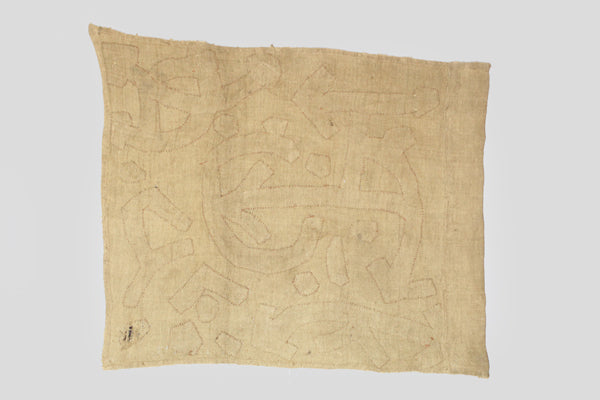 クバ族 矢印がちりばめられた布 c_002