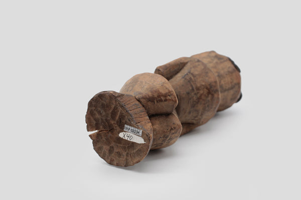 セヌフォ族 黒い目がたくさんある木像 f_115