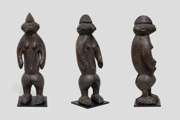 グバリ族 土偶の木像 f_124