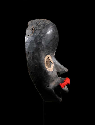 ダン族 赤いクチビルのグニュゲマスク m_081