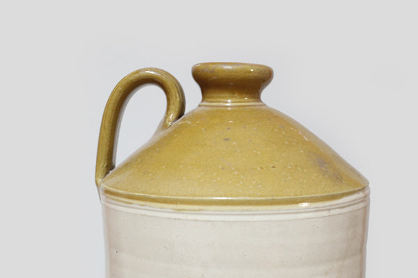 ガーナの水差し o_090