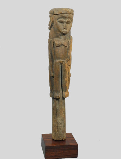 ロビ族 村の守り神 o_101