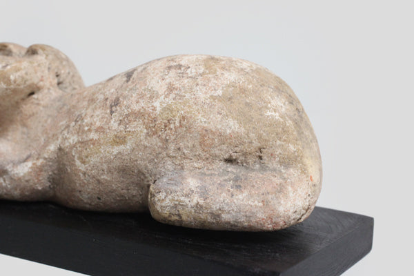 エウェ族 スフィンクスの木像 o_144