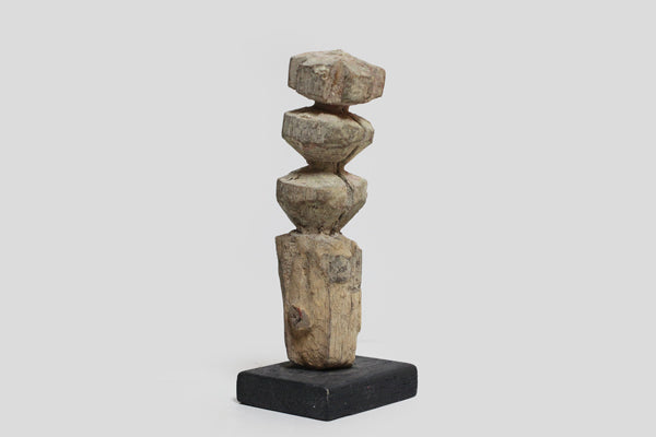 ドゴン族 祠の小梯子 o_166