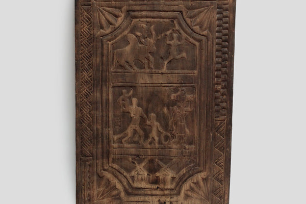 ベツィレウ族 壁画のような木扉 o_172