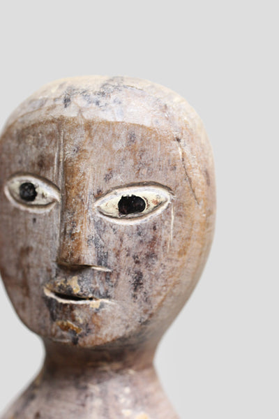 エウェ族 ギョロリとした目の木像 tk_05