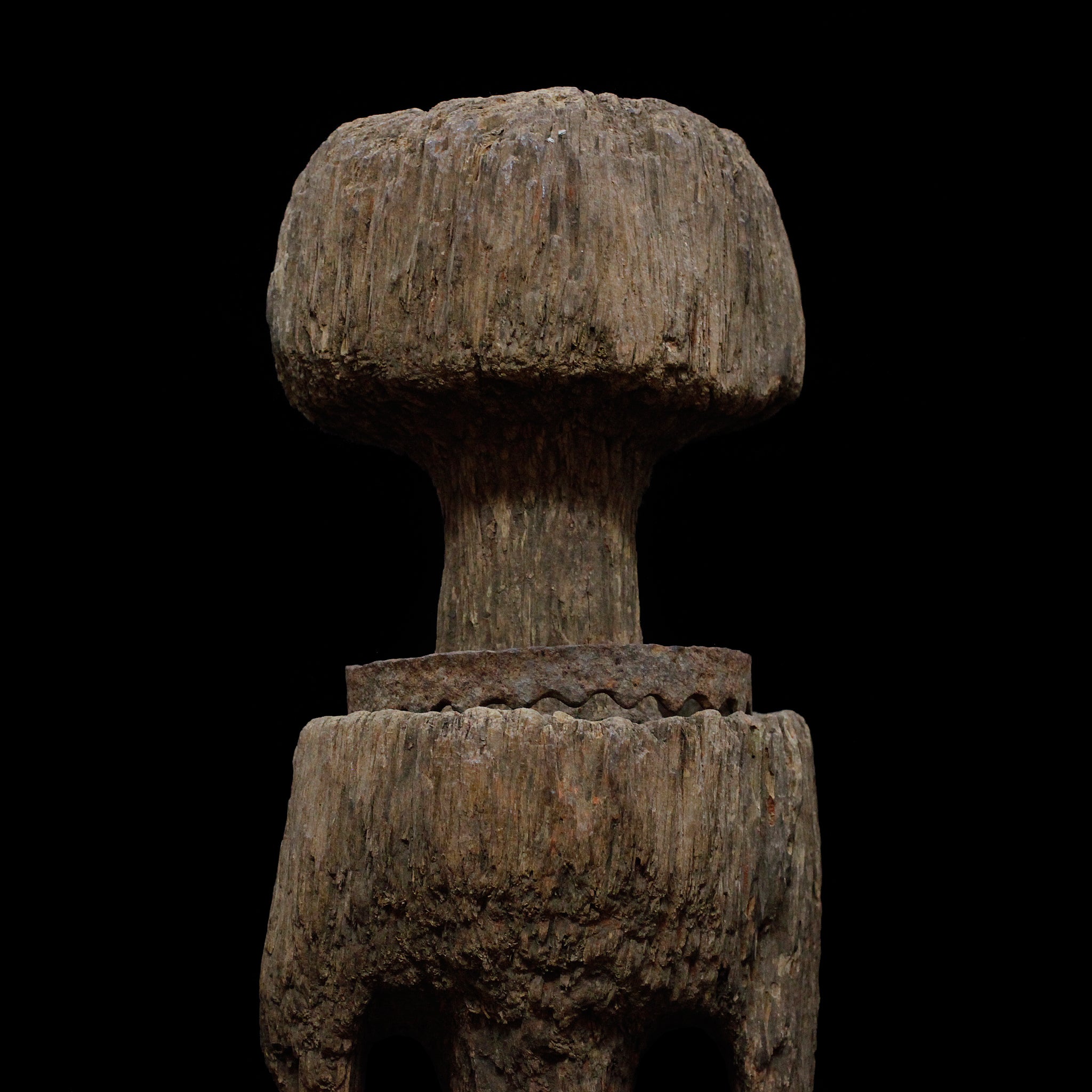 モバ　鉄輪の男性像　f_151