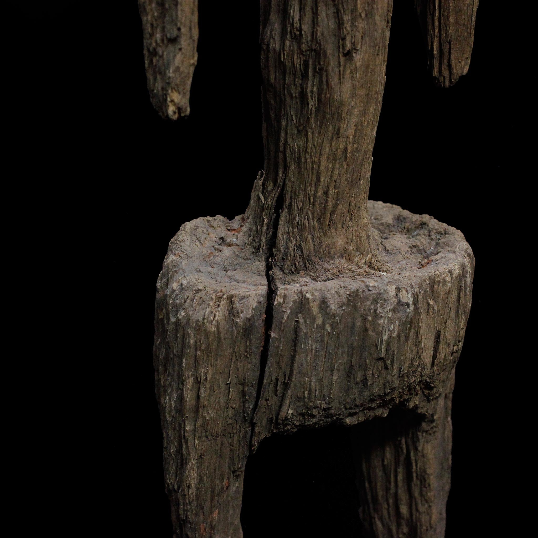 モバ　鉄輪の男性像　f_151