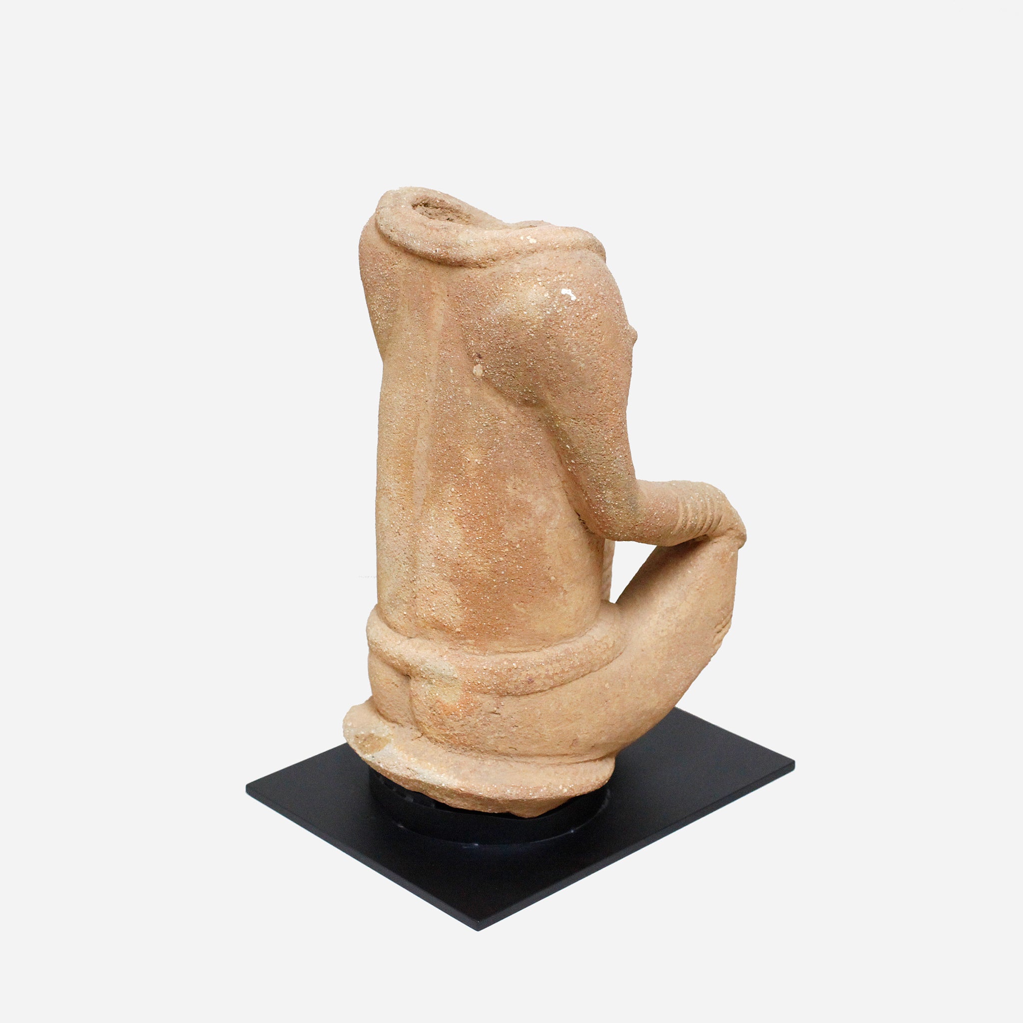 ソコト　古代座像　o_239