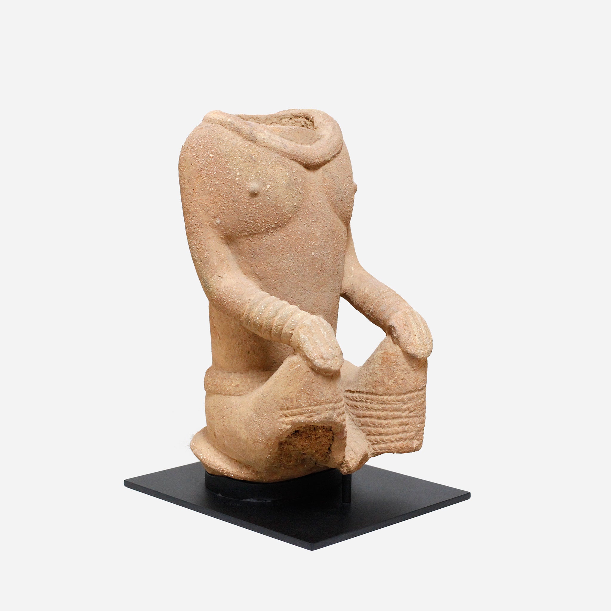 ソコト　古代座像　o_239