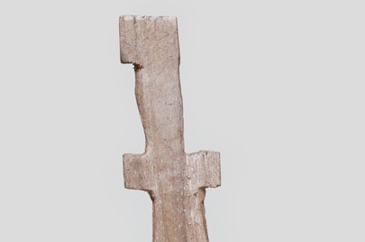 アダン族　サイレンヘッドの木像　f_095