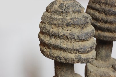 ドゴン族　スプリングヘッドのカップル像　f_099