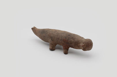 サオ族 先祖を思うトカゲの姿 o_174