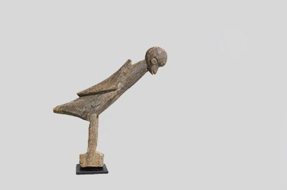 ロビ族　古い鳥像（台付） ｆ_002