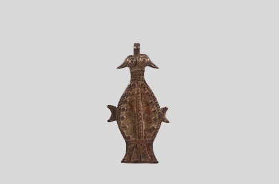 ガン族　奇妙な造形のペンダント　o_019