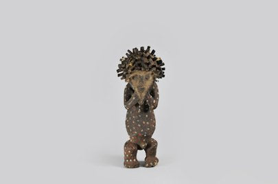 マンビラ族　土着アニミズムの信仰像　f_017