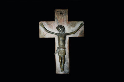 コンゴ　黒いキリスト像　o_040