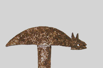 フォン族 アセンと呼ばれる鉄祭壇にいた動物 o_092