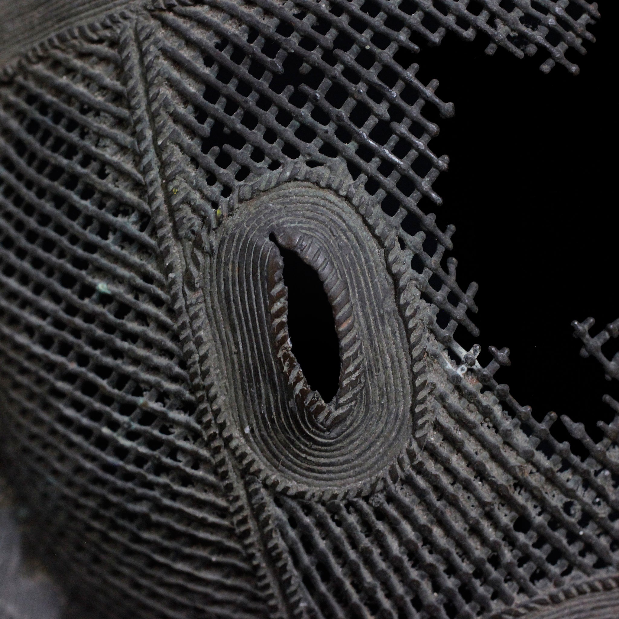 バウレ　鉄のマスク　m_130