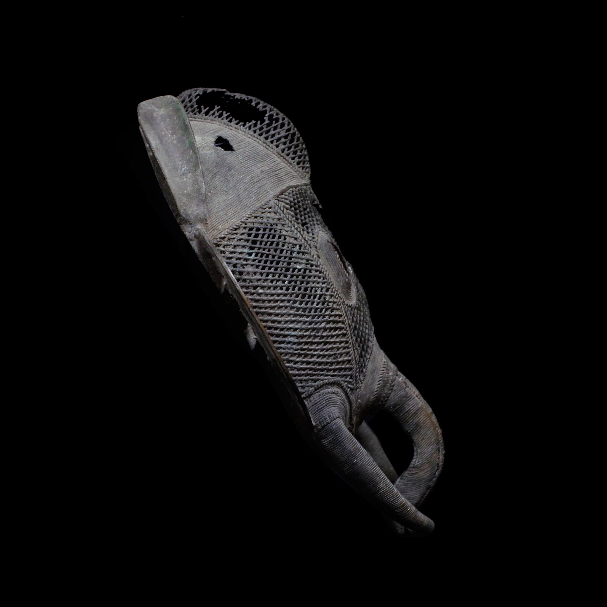 バウレ　鉄のマスク　m_130