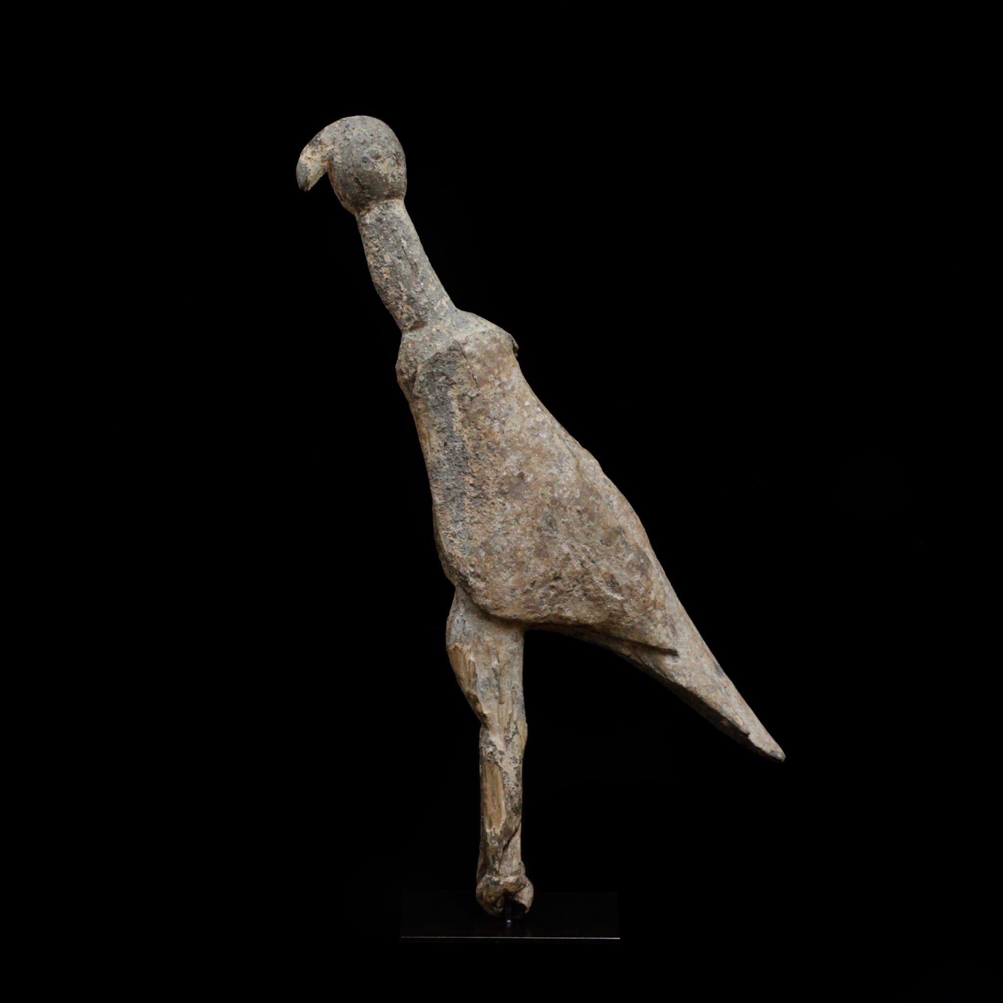 ロビ　祠の古像　f_130