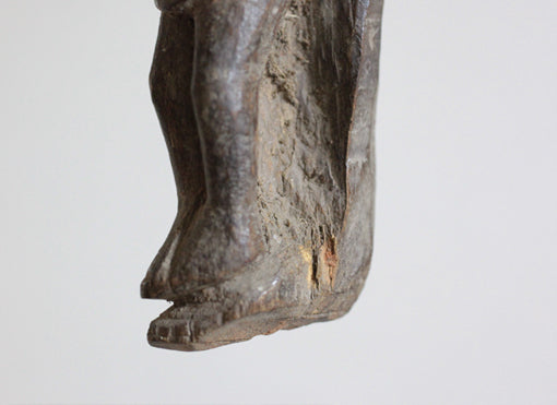 ロビ族　素朴なキリスト像　f_052