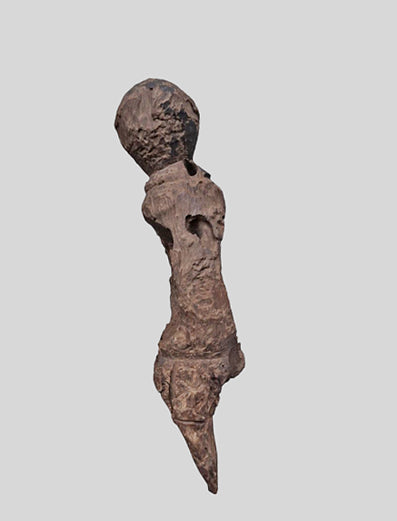 モバ族　穴がぽっかりあいているモバ像　f_070