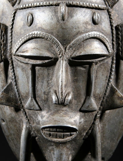 セヌフォ族　アルミニウムの儀式マスク　m_087