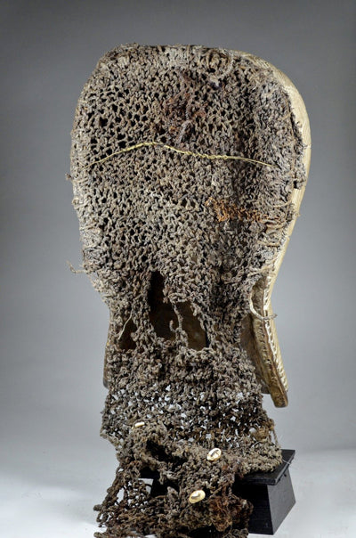 ソンゲ族　フクロウを模したキフェべマスク　m_106