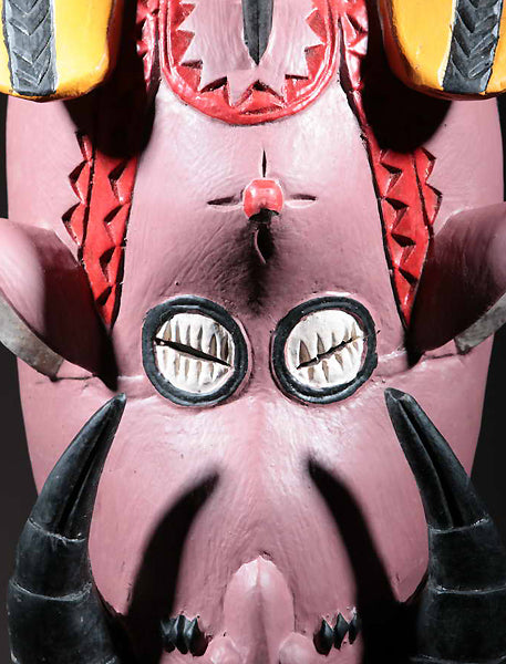 セヌフォ族　現代アーティストの彩色マスク　m_109