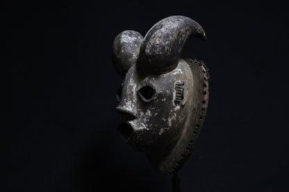 オゴニ族　カリクポと呼ばれるダンスマスク　m_111