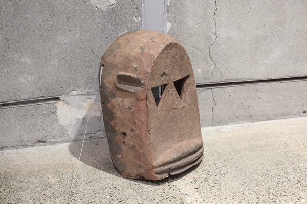 ドゴン族　三角形の文様と目のマスク　m_116