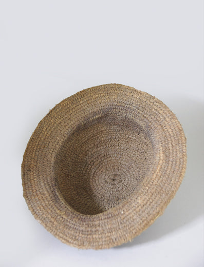 タンベルマ村の麦わら帽子　o_033
