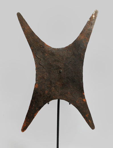 マンビラ族　アメーバのような貨幣　o_042