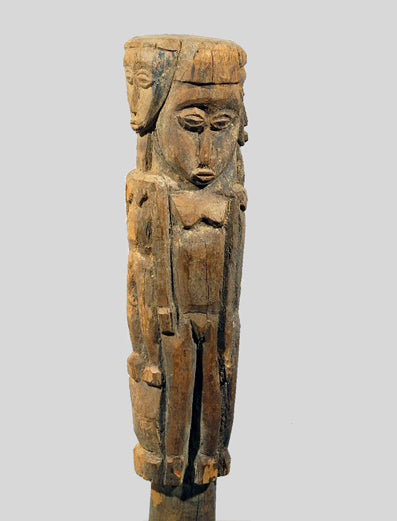 ロビ族 村の守り神　o_101