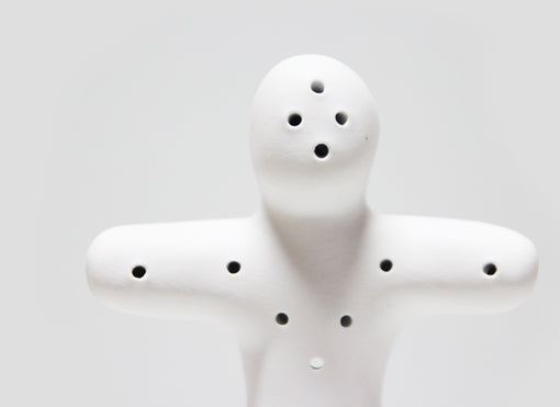 フランス製　陶器のヴードゥー人形　o_103